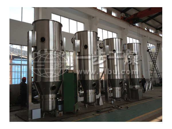 PGL-B噴霧干燥制粒機制作現(xiàn)場1